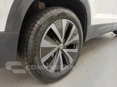 TAOS 1.4 250 TSI TOTAL FLEX COMFORTLINE AUTOMÁTICO