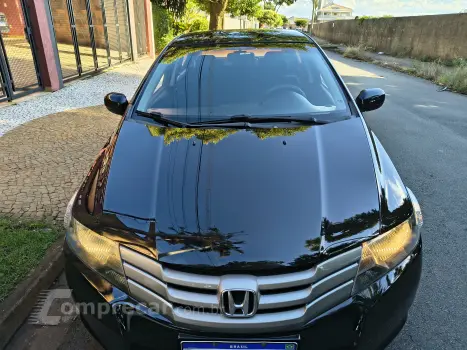 CITY 1.5 LX Sedan 16V