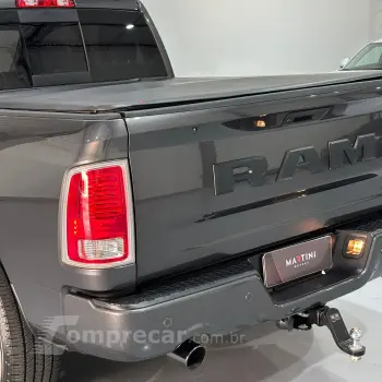 CLASSIC LARAMIE 5.7 CD V8 4X4 Aut.