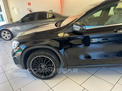 GLA 200 1.6 CGI STYLE 7G-DCT MERCEDES-BENZ