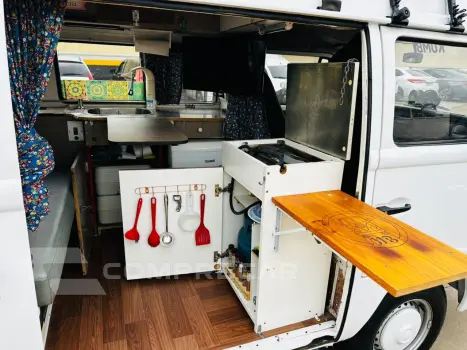 Kombi 1.4 FLEX STD 9 LUGARES