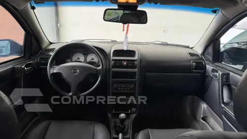 ASTRA 2.0 MPFI CD Sedan 8V