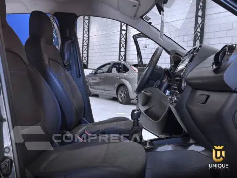KWID - 1.0 12V SCE INTENSE MANUAL