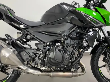 KAWASAKI Z400