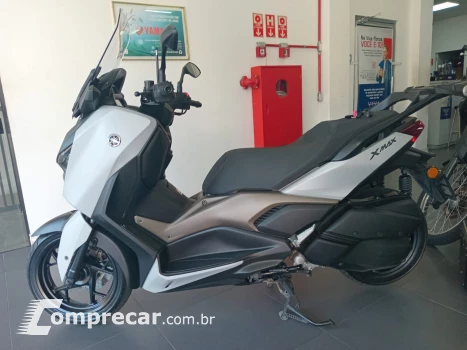 XMAX 250 CONNECTED