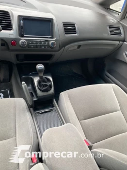 Civic 1.8 16V 4P LXS