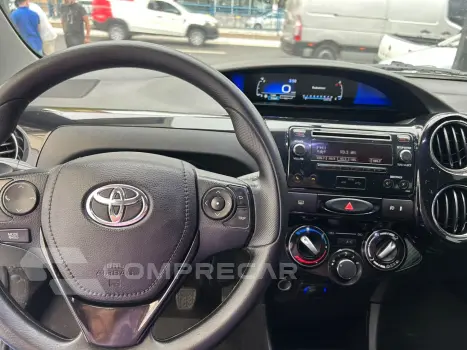 ETIOS 1.5 XS 16V FLEX 4P MANUAL