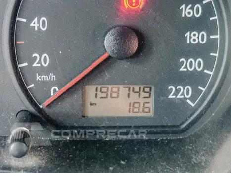 POLO SEDAN 1.6 MI 8V