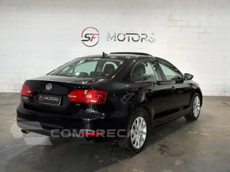 JETTA - 2.0 COMFORTLINE 4P TIPTRONIC