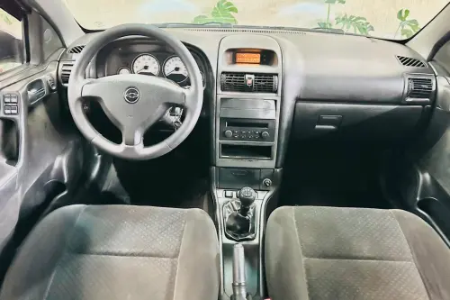 ASTRA 2.0 MPFI Advantage 8V