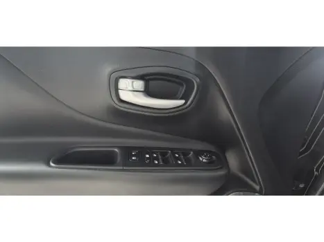 RENEGADE 1.3 T270 TURBO FLEX LONGITUDE AT6