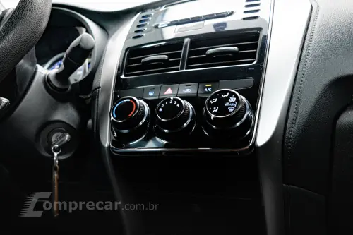 YARIS 1.5 16V Sedan XL live Multidrive