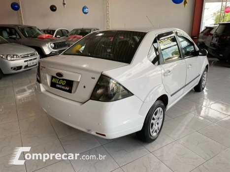 FIESTA 1.6 Rocam SE Sedan 8V