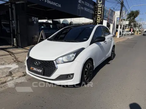Hyundai HB20 - 1.0 UNIQUE 12V 4P MANUAL 4 portas
