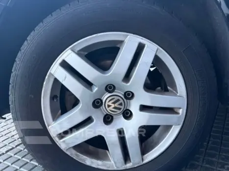 FOX - 1.6 MI PLUS 8V 4P MANUAL