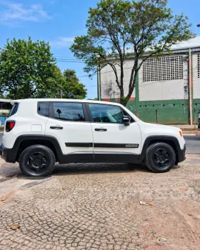 Renegade 1.8 4x2 Flex 16V Aut.