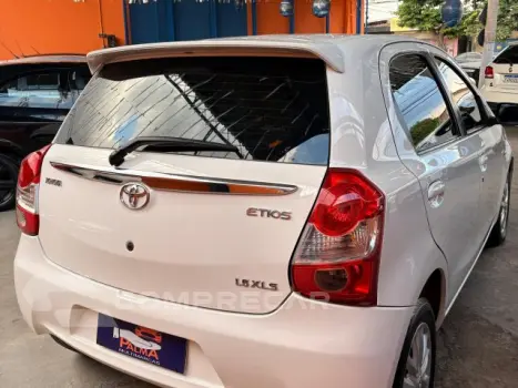 ETIOS HATCH - 1.5 XLS 16V 4P MANUAL