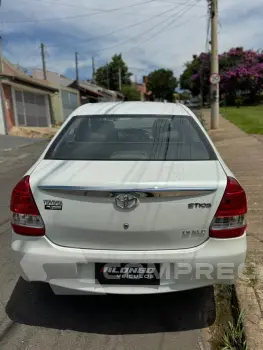 Etios Sedan 1.5 XLS