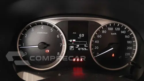 KICKS PLAY 1.6 16V FLEXSTART SENSE XTRONIC