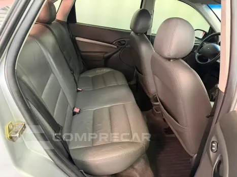 Focus Sedan 2.0 16V/2.0 16V Flex 4p