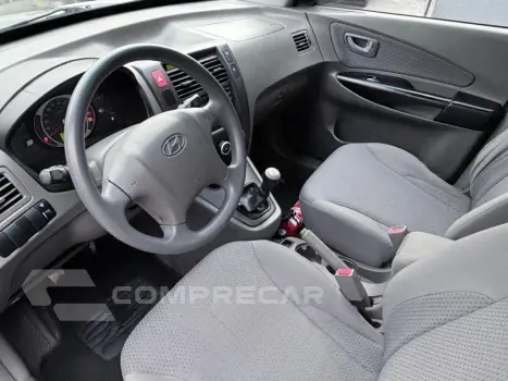 TUCSON 2.0 MPFI GL 16V 142CV 2WD GASOLINA 4P MANUAL