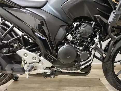 FZ 25 FAZER