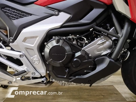 NC 750X 700 cc