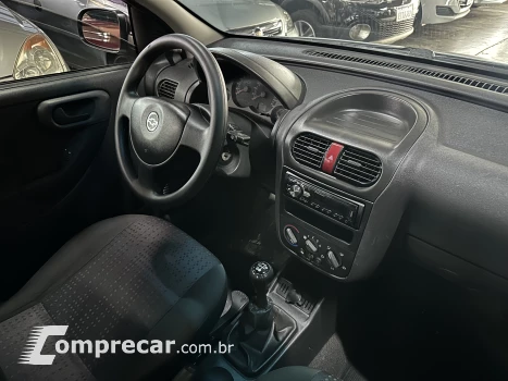 CORSA 1.4 MPFI Maxx Sedan 8V