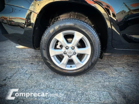 RAV4 2.4 4x4 16V 170cv Aut.