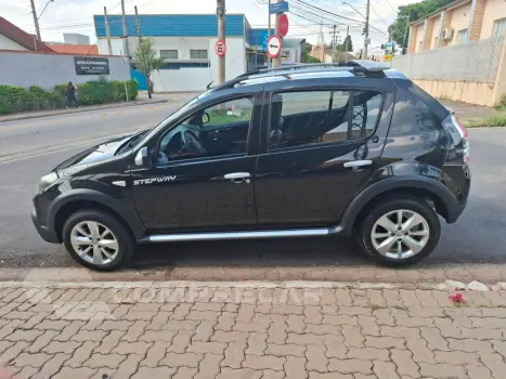 Sandero 1.6 STEPWAY 16V FLEX 4P AUTOMÁTICO