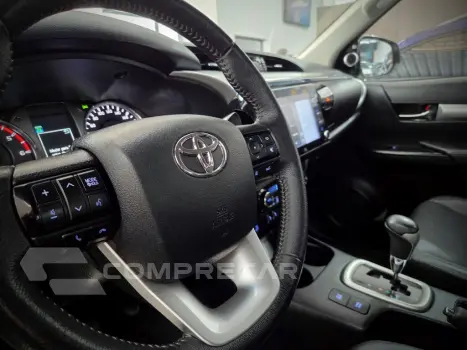 HILUX 2.8 D-4D TURBO DIESEL CD SRX 4X4 AUTOMÁTICO