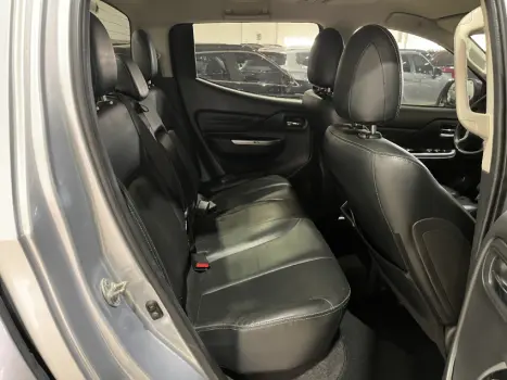 L200 TRITON 2.4 16V Turbo Sport HPE CD 4X4