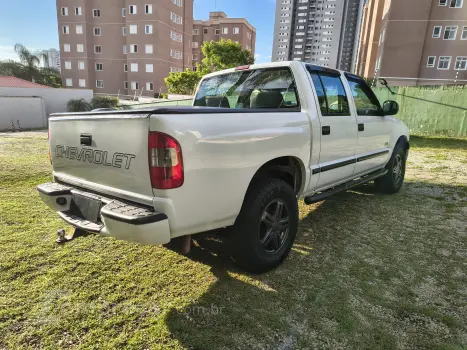 S10 2.4 MPFI Advantage 4X2 CD 8V