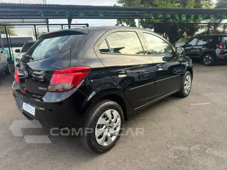 Onix Hatch 1.4 4P FLEX LT