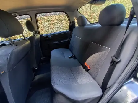 CLASSIC 1.0 MPFI LS 8V FLEX 4P MANUAL