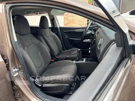 T40 1.5 JET Flex 16V 5p Mec.