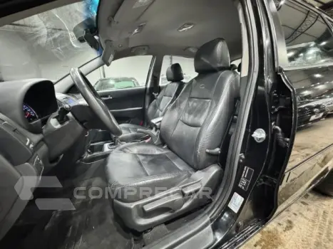 I30 - 2.0 MPFI GLS 16V 4P MANUAL