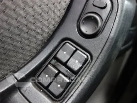 ZAFIRA - 2.0 MPFI EXPRESSION 8V 4P AUTOMÁTICO