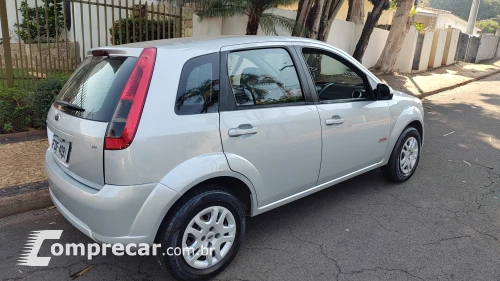 FIESTA 1.6 MPI Class Hatch 8V