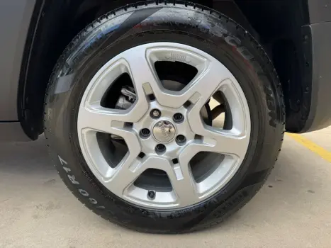 Renegade Sport T270 1.3 TB 4x2 Flex Aut.