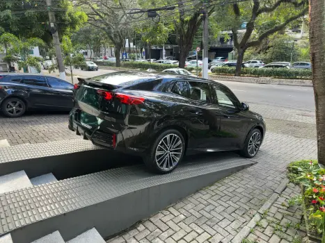 X2 2.0 16V Turbo Sdrive20i M Sport X Steptronic