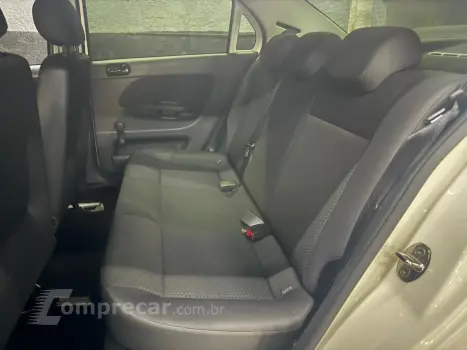 VOYAGE 1.0 Flex 12V 4p