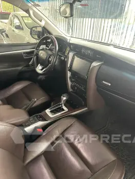 HILUX SW4 2.8 SRX 4X4 7 Lugares 16V Turbo Intercooler
