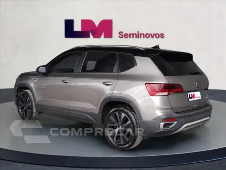 TAOS 1.4 250 TSI TOTAL FLEX HIGHLINE AUTOMÁTICO