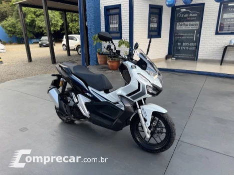 ADV 150 - SCOOTER