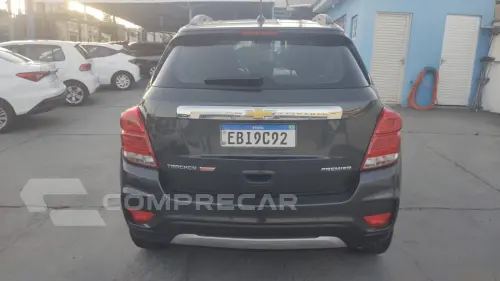 TRACKER PREMIER