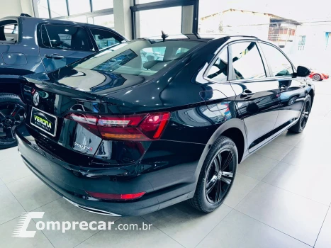 Volkswagen Jetta R-Line 1.4 4 portas