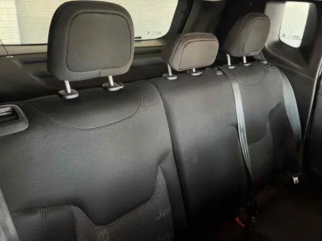 RENEGADE 1.8 16V FLEX 4P AUTOMÁTICO