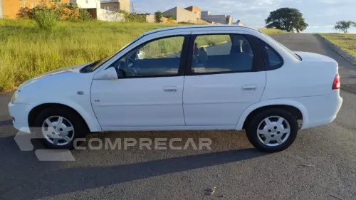 Classic Sedan 1.0 4P VHCE FLEX LS