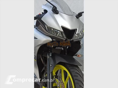 YZF R15